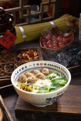 贵州酸汤鲜烫牛肉粉